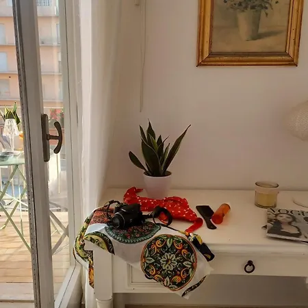 Chic Sea View Appartamento