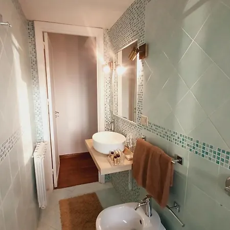 Central With Sea View Apartment