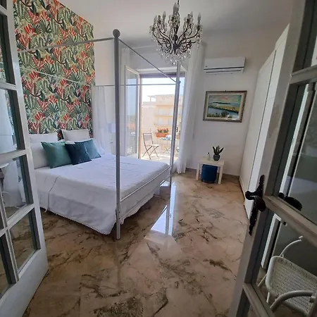 Central With Sea View Apartment Marsala