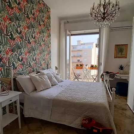 Central With Sea View Apartment *