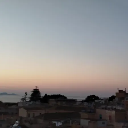Central Sea View *
