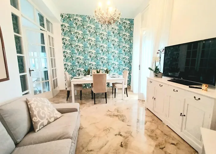 Chic Sea View Appartamento